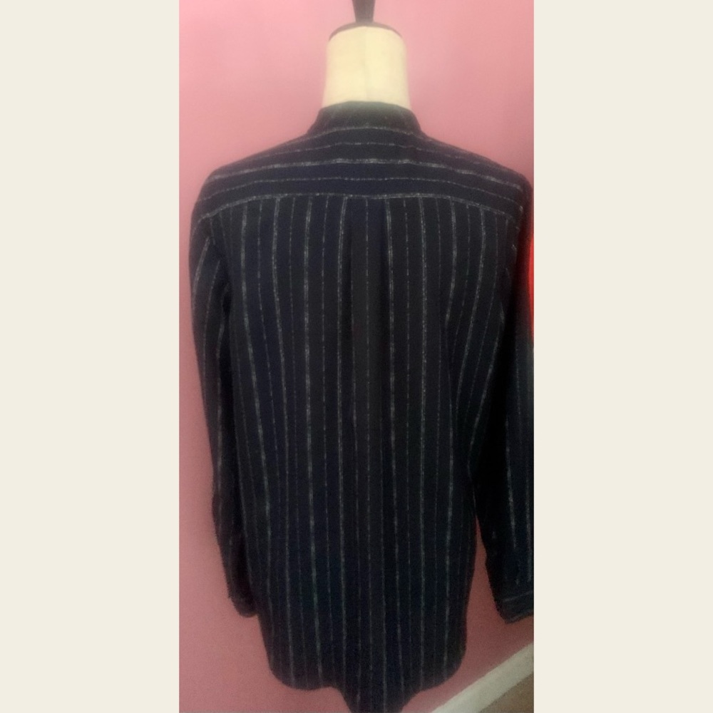 BANANA REPUBLIC-Women’s Navy Top! Never Worn! - Picture 2 of 2